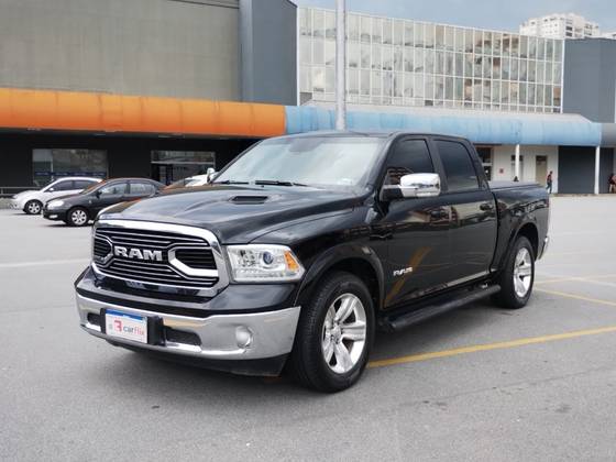 RAM CLASSIC 5.7 V8 GASOLINA LARAMIE CD 4X4 AUTOMÁTICO RAM CLASSIC 5.7 V8 GASOLINA LARAMIE CD 4X4 AUTOMÁTICO